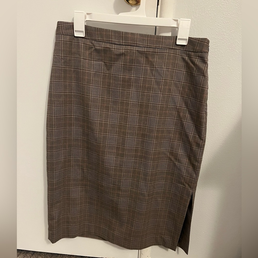 Ann Taylor plaid pencil skirt